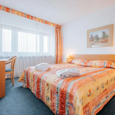 Hotel Sangate Airport Warschau