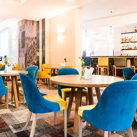 Hotel Sangate Airport Warschau