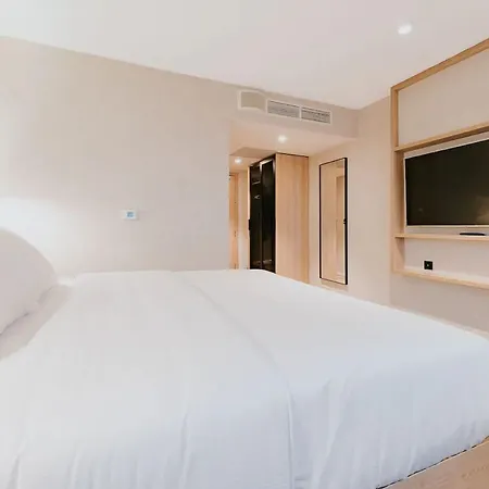 Sangate Airport Varsavia