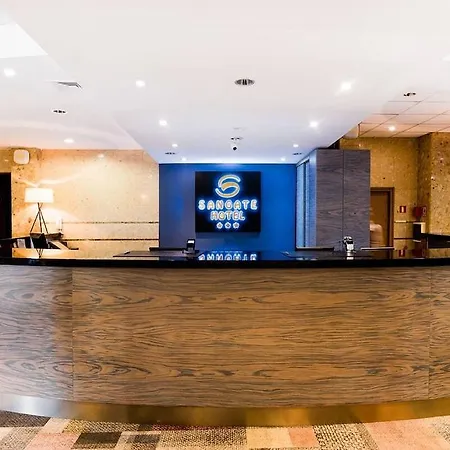 Отель Sangate Airport 3*