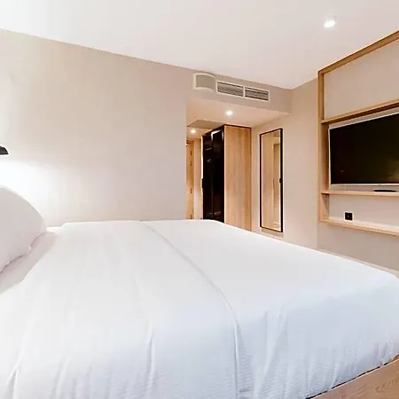 Sangate Airport Szálloda
