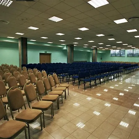 Sangate Airport Отель