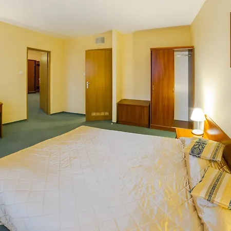 Sangate Airport Hotell