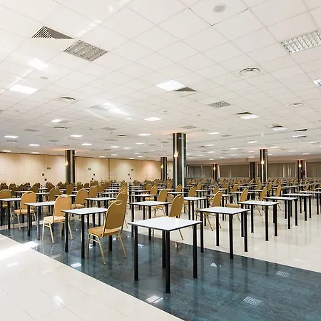 Sangate Airport Hotell Warszawa