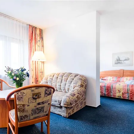 Sangate Airport Hotel 3*