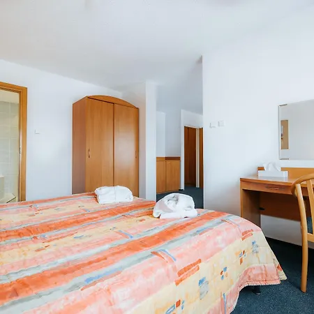 Sangate Airport Hotel