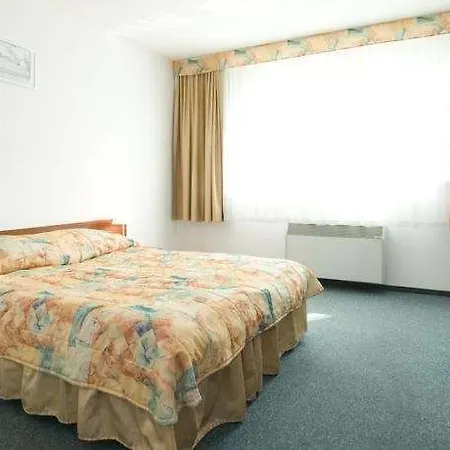 Sangate Airport 3* Warszawa